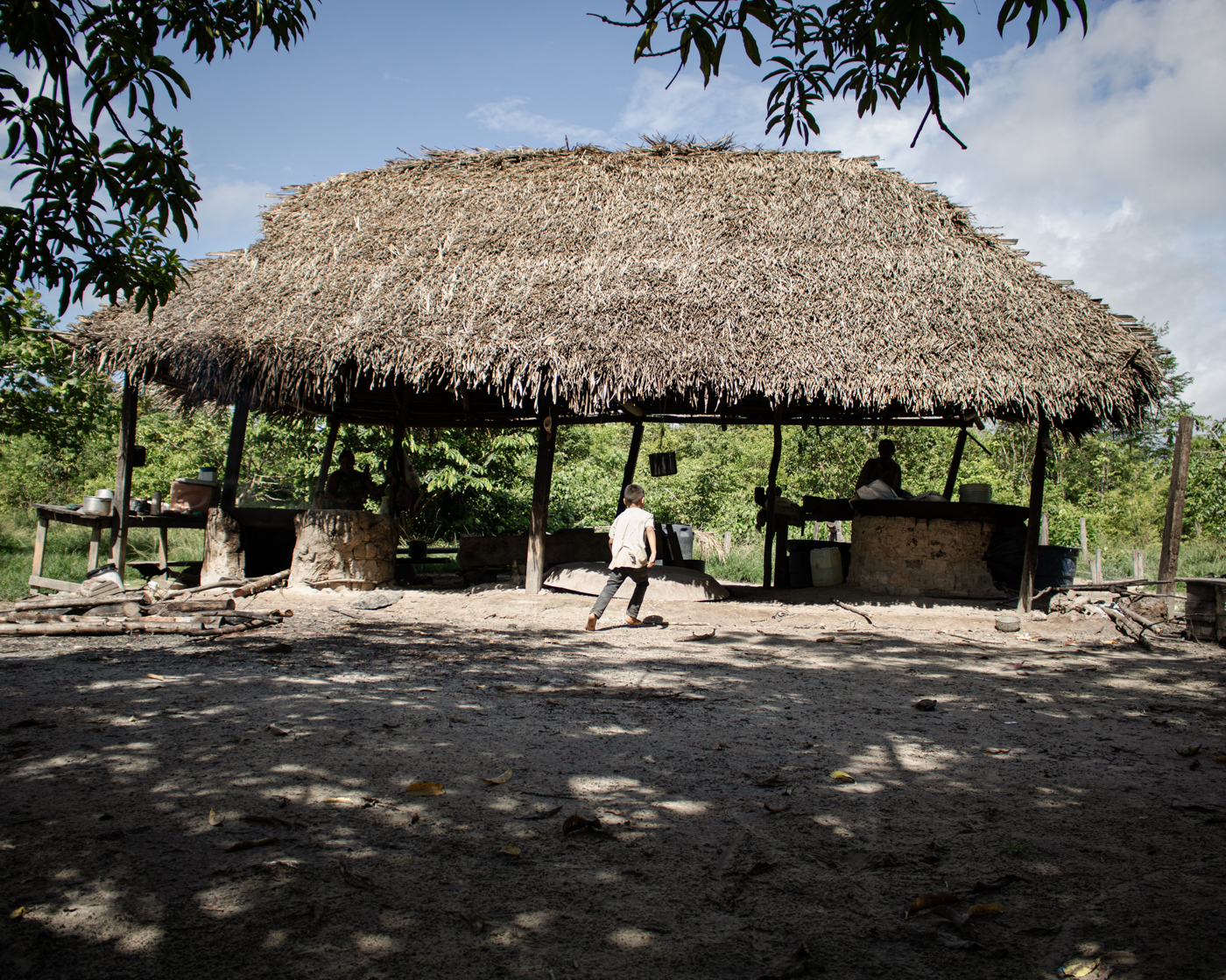 The cassava flour ovens of Maria Loreta Pascoal’s family. The community chose cassava flour as the bedrock of its farming economy in the early 2000s, to help protect their territory while providing sustainable income for families.