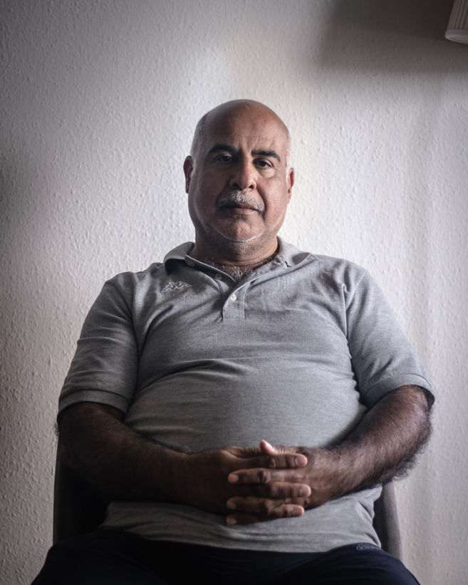 Tarek, 57-year-old Syrian lawyer who has received death threats from ISIS and the Al-Assad government, was still waiting for an answer about the reopening of his case when on the 21st of October 2021, he visited the authorities and was told he had to leave the next day. Since immigration apparently forgot to inform him about it, he was given until the end of the month. Meanwhile, his family, among whom is 19-year-old Sara, who moved to Denmark to join him six years ago, are still awaiting as their own asylum process develops. The two younger children, who are still at school, speak better Danish than Arabic.